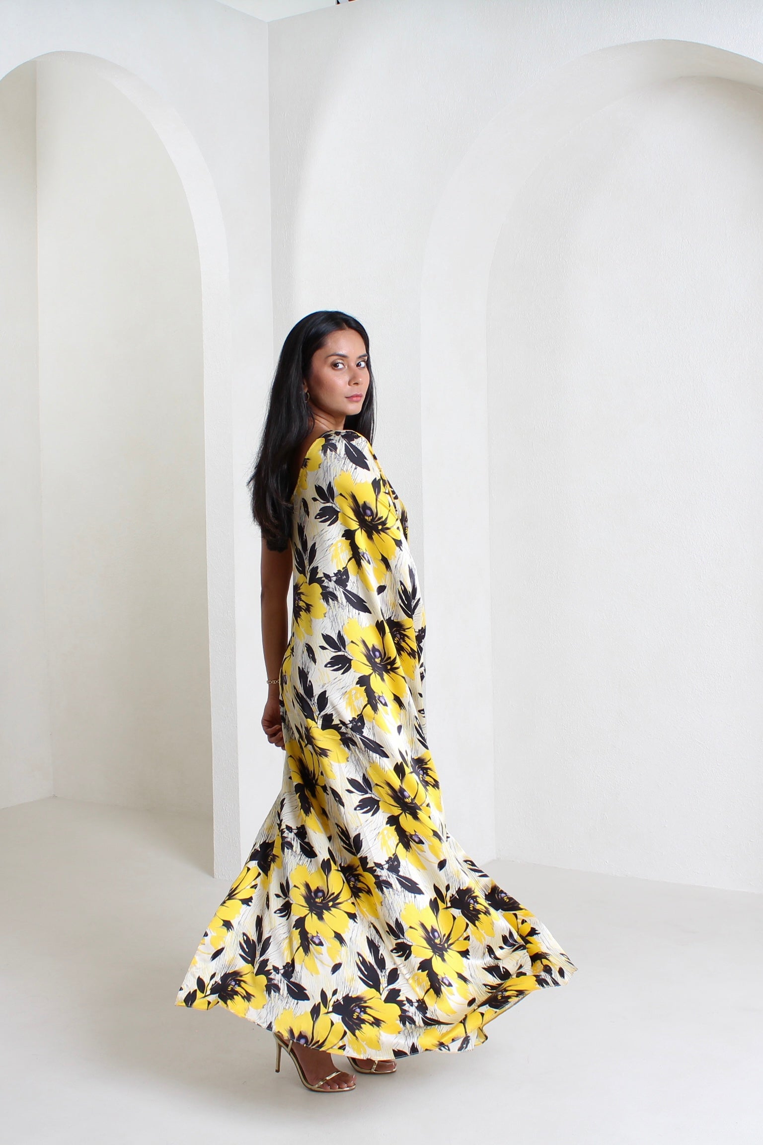 LEIA ONE-SHOULDER KAFTAN
