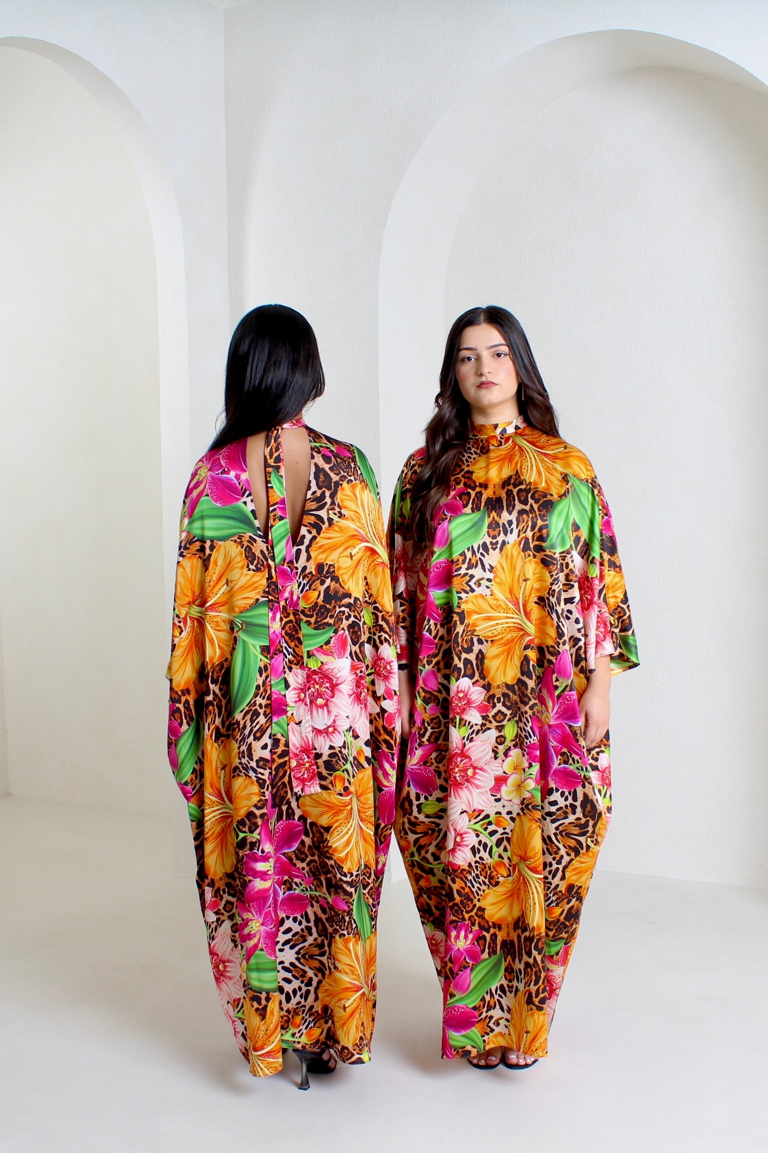MIMI LOW-BACK KAFTAN